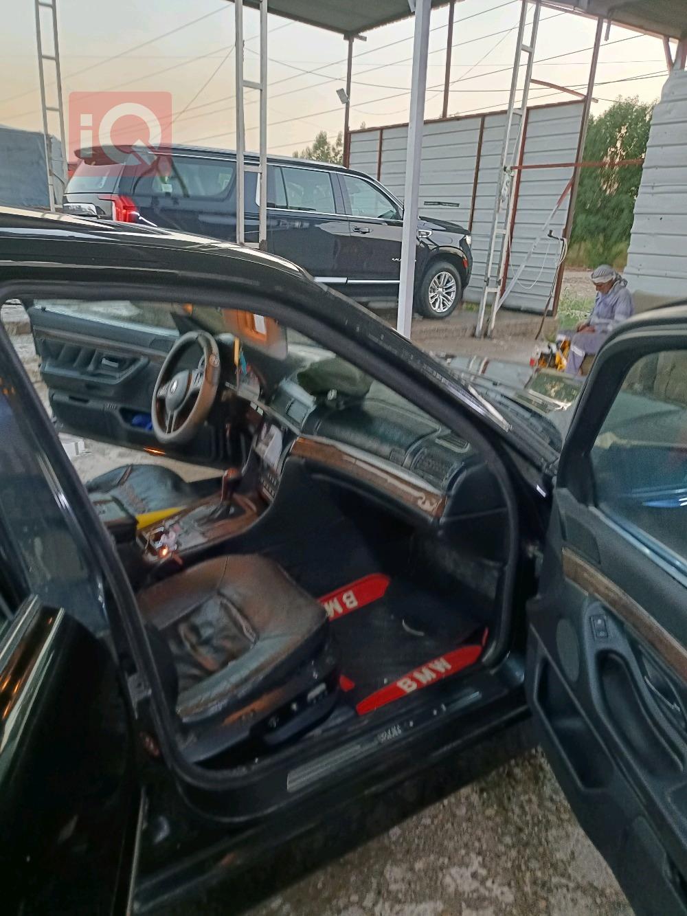 بی ئێم دەبڵیو سیریەس 5